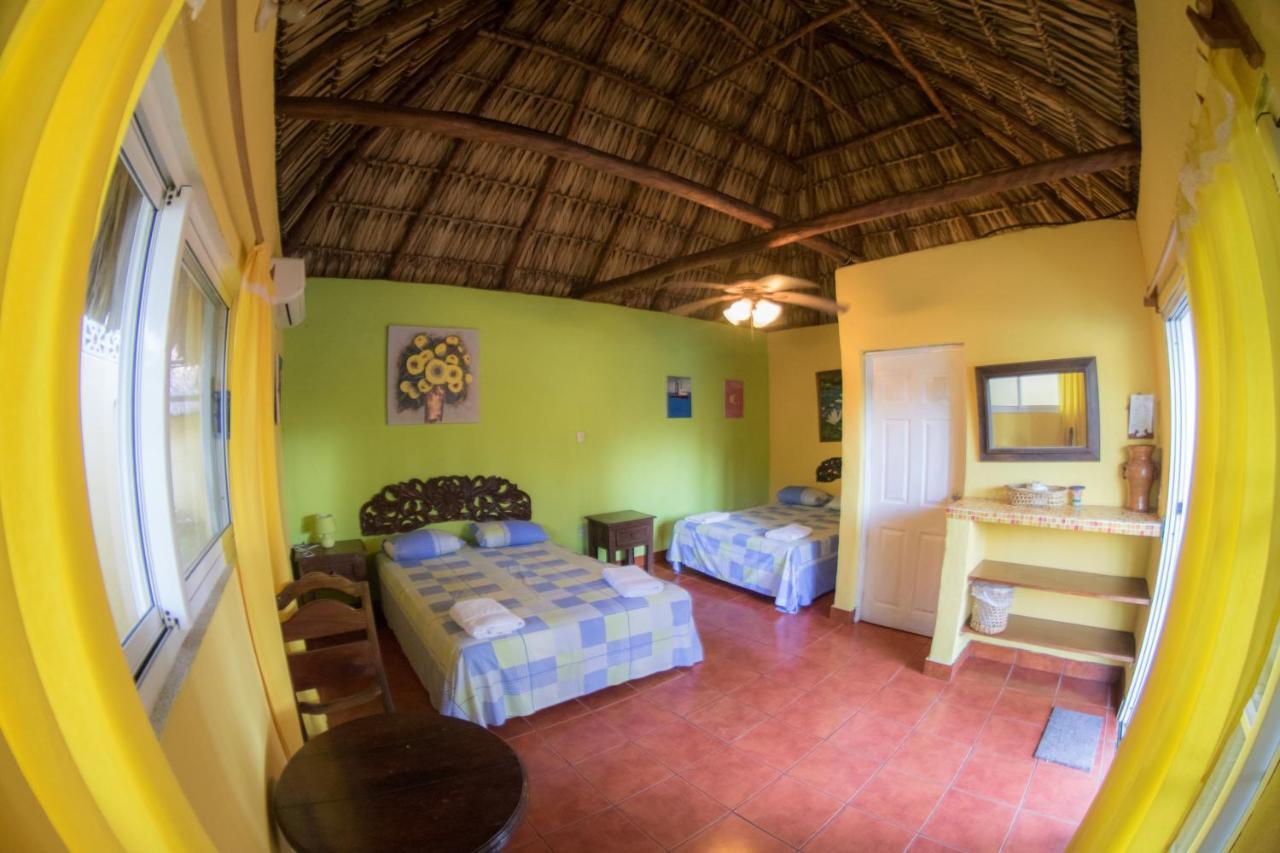 Hotel Cafe Del Sol Monterrico Eksteriør billede